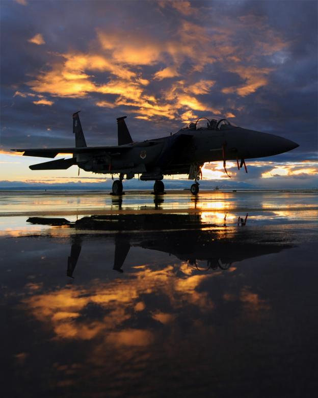 Free stock image of Aircraft Reflection created by Pixabay