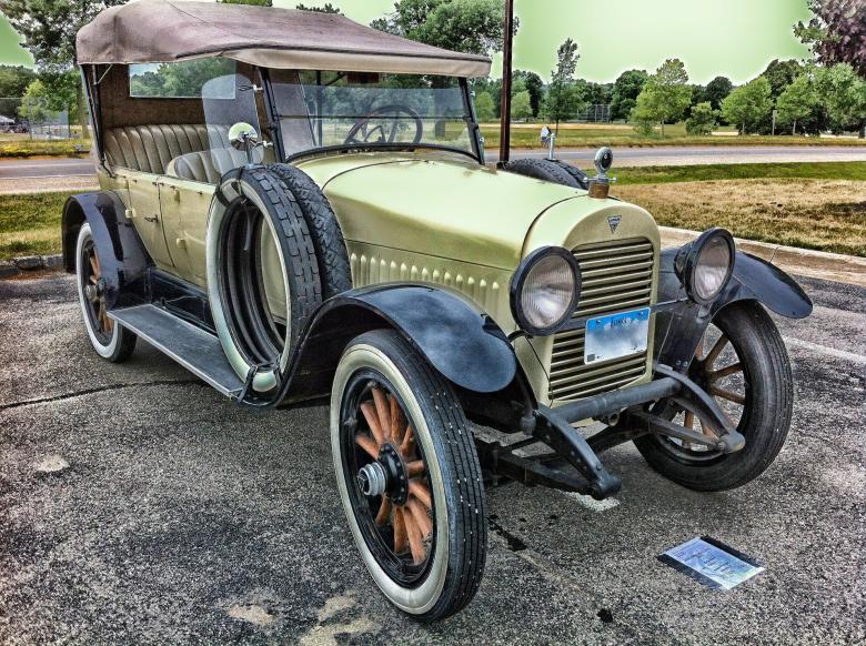 Free stock image of Old Car created by Pixabay