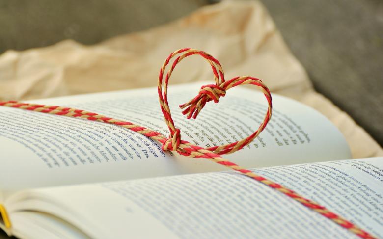Free stock image of Tied Book created by Pixabay