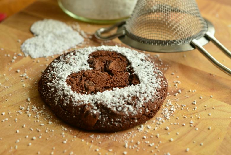 Free stock image of Chocolate Pastery created by Pixabay