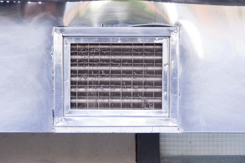 Free stock image of Radiator exhaust on mount created by Eduardo Soares Bogosian