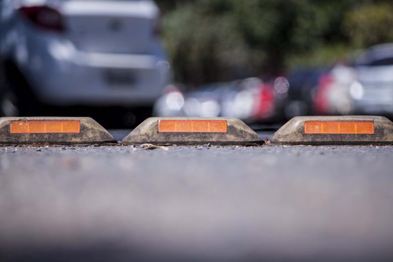 Free stock image of Reflective Street Markers created by Eduardo Soares Bogosian