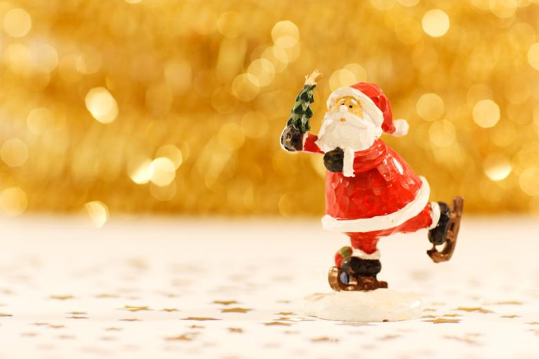Free stock image of Skating Santa Figure created by Pixabay
