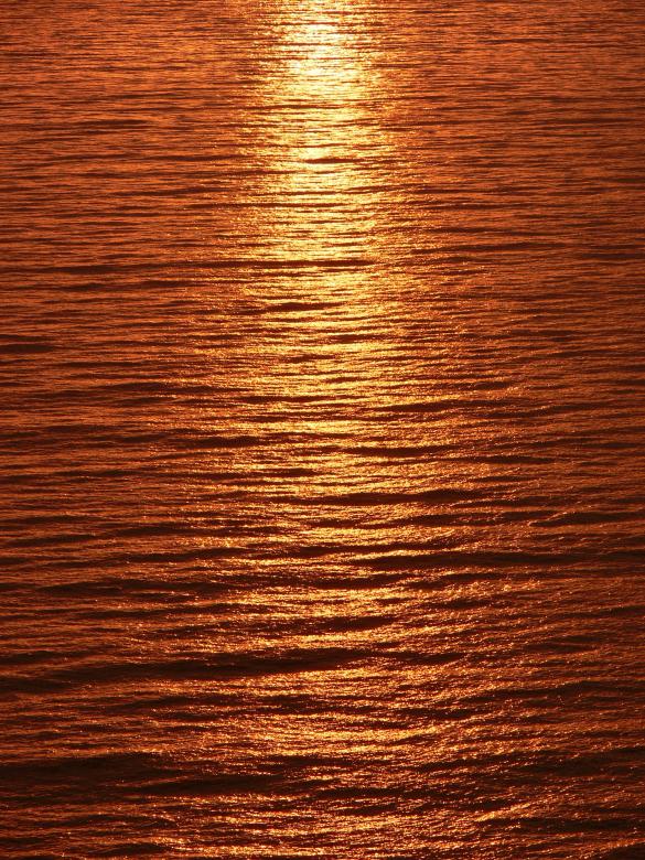 Free stock image of Ocean at Sunset created by Pixabay