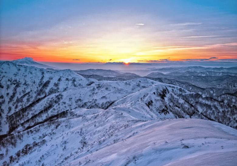Free stock image of Mountain Range created by Pixabay