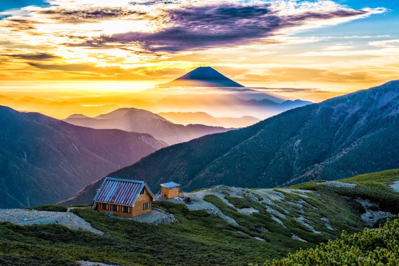 Free stock image of Mount Fuji created by Pixabay