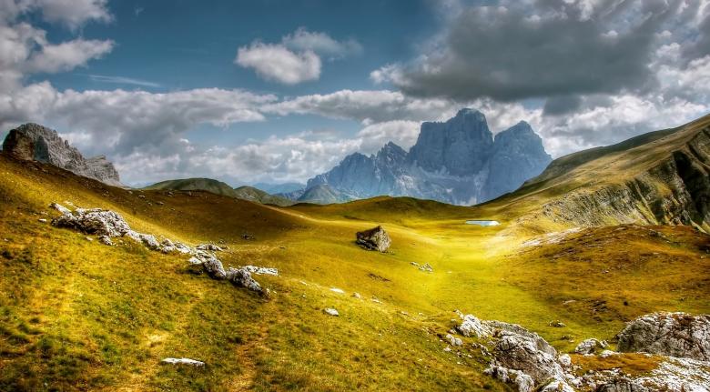 Free stock image of Dolmites Range created by Pixabay