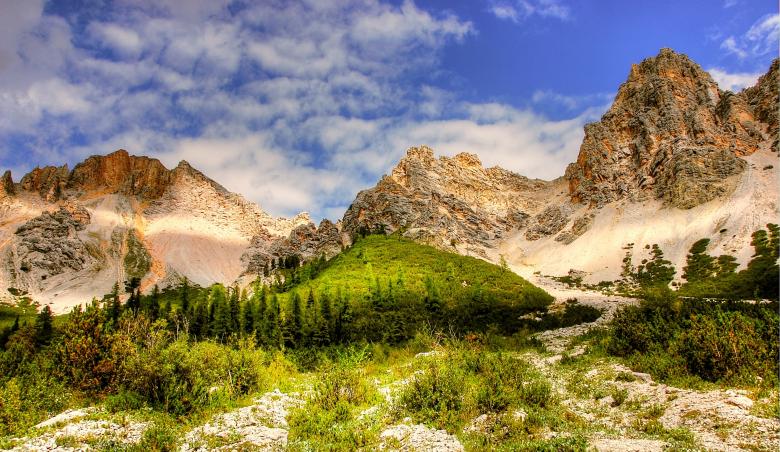 Free stock image of Rocky Cliffs created by Pixabay
