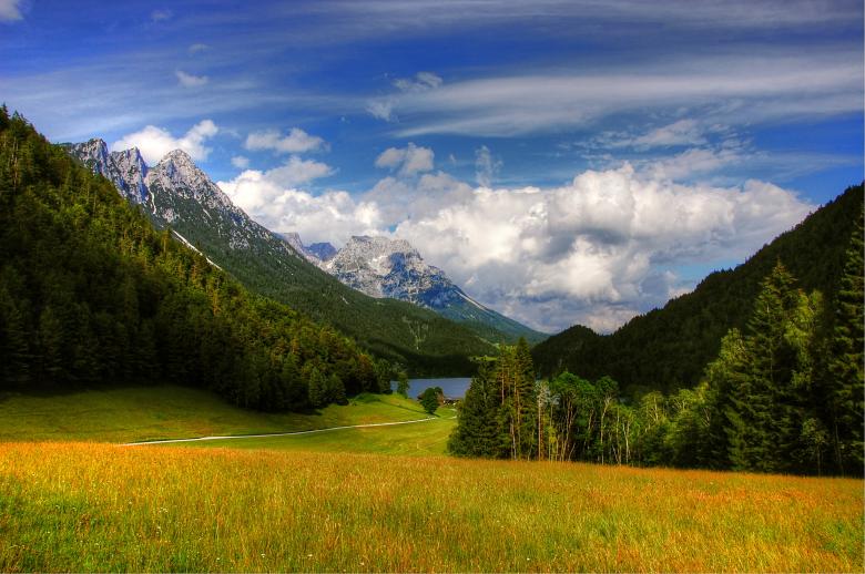Free stock image of Hintersteiner Lake created by Pixabay