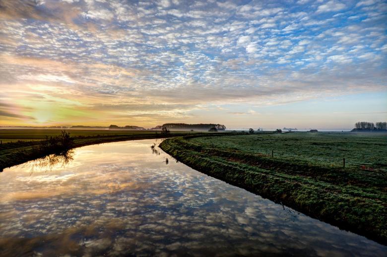 Free stock image of Water Canal created by Pixabay