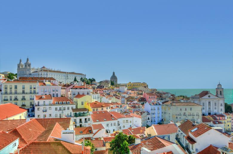 Free stock image of Alfama created by Pixabay