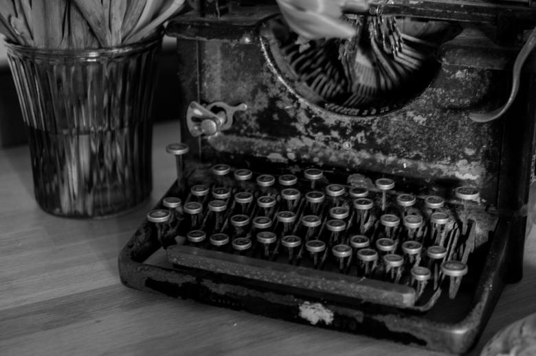 Free stock image of Old Typewriter created by Pixabay