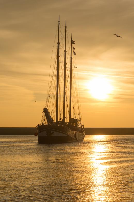 Free stock image of Sailing Ship created by Pixabay