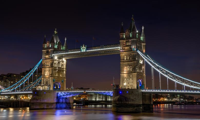 Free stock image of Tower Bridge created by Pixabay