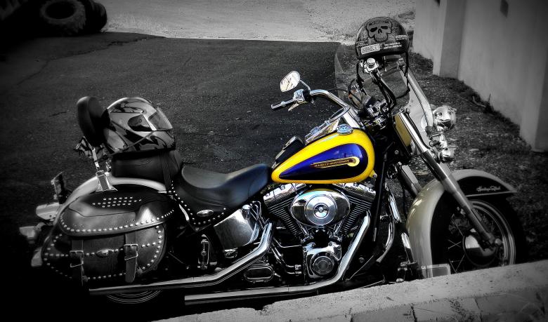 Free stock image of Black and White Motorcycle created by Roberto Fernandez Rizo