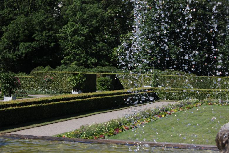 Free stock image of Water Drops from Fountain created by Hassan Yahya Alali