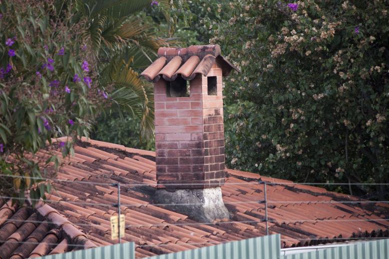 Free stock image of Old Brick Chimney created by Eduardo Soares Bogosian