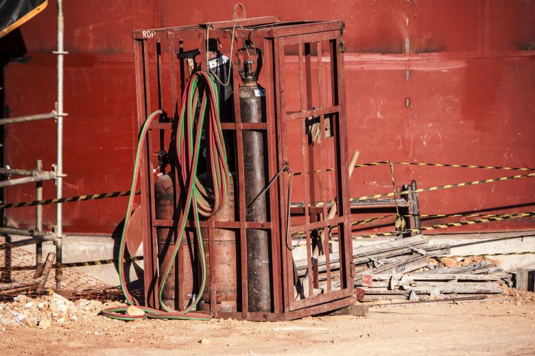 Free stock image of Welding Gas Canisters created by Eduardo Soares Bogosian