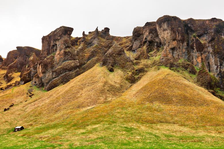 Free stock image of Small House with a Monstrous Mountain View created by Nicolas Raymond