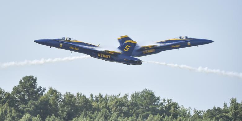 Free stock image of Blue Angels Airshow created by StockMix