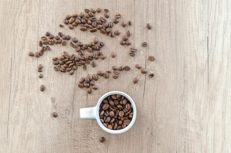 Free stock image of Cup and Coffee Beans created by Lukas