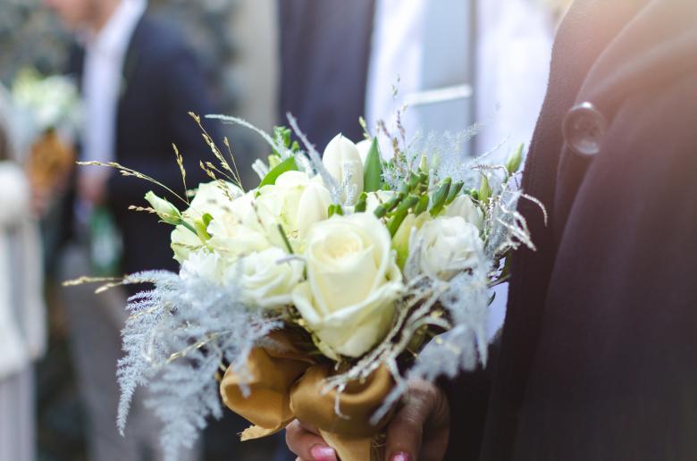 Free stock image of White Roses for Wedding created by Lukas
