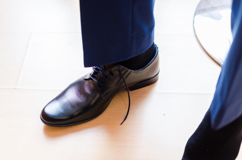 Free stock image of Man Putting on His Shoes created by Lukas