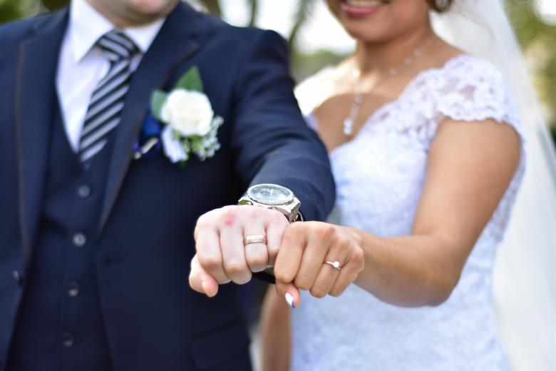 Free stock image of Wedding Rings Fists created by Batu Berk