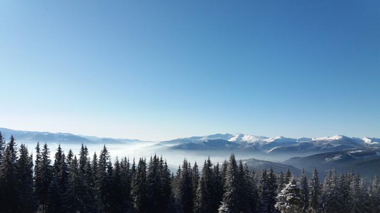 Free stock image of Winter Landscape with Snowy Mountains created by Kateryna Nemchenko