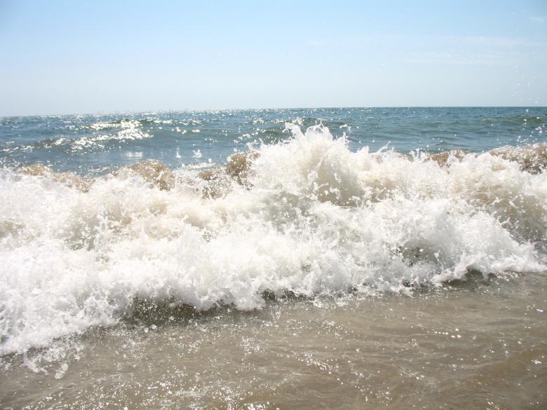 Free stock image of Splashing Sea Waves created by Kateryna Nemchenko