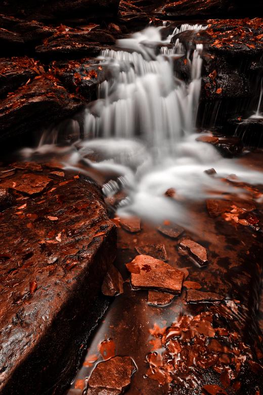 Free stock image of Low Key Autumn Falls created by Nicolas Raymond