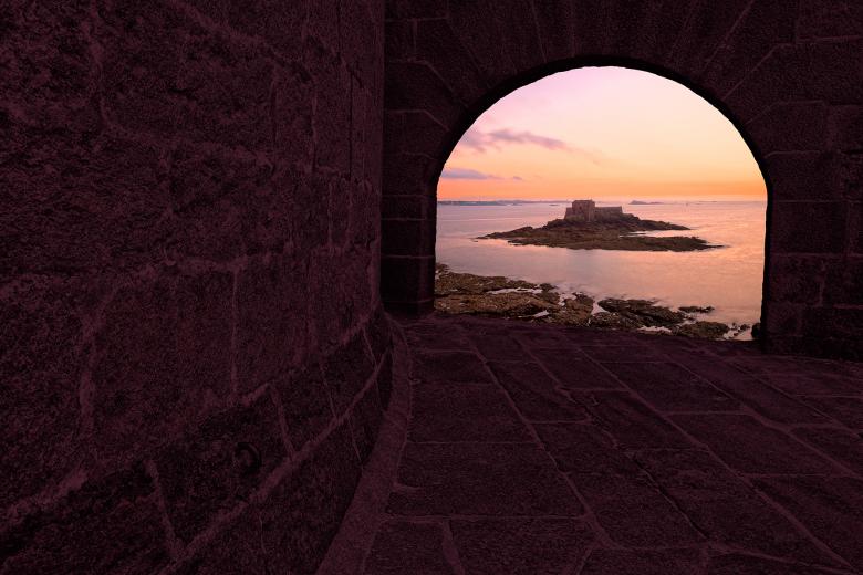Free stock image of Saint-Malo Twilight Archway created by Nicolas Raymond