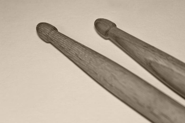 Free stock image of Wooden drum sticks created by NomeVizualizzato