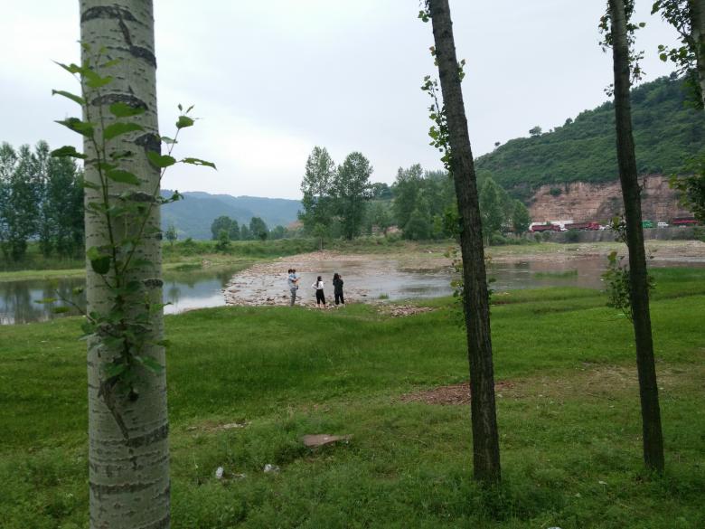 Free stock image of People by the River created by G xm