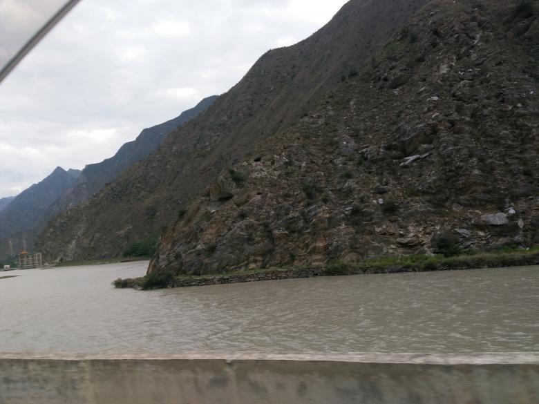 Free stock image of River and mountain created by G xm