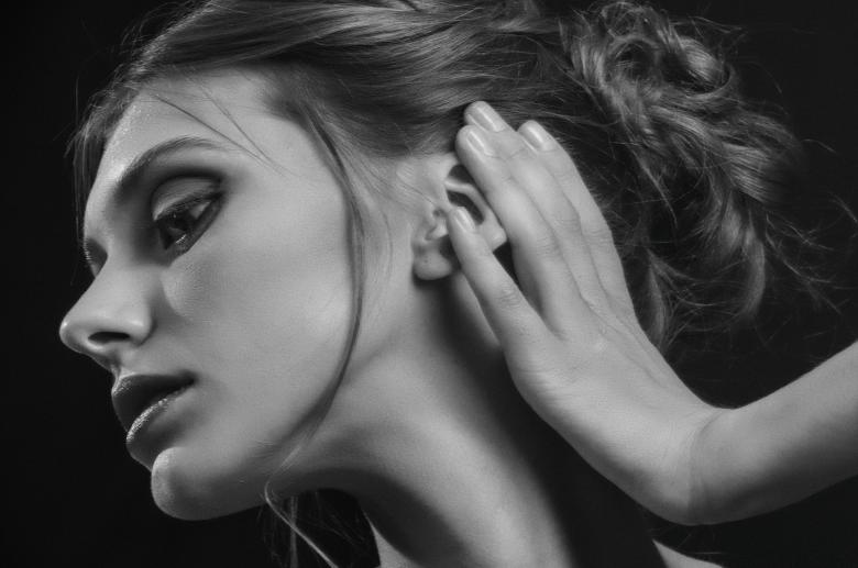 Free stock image of Pretty Woman Studio Portrait created by Alexander Krivitskiy