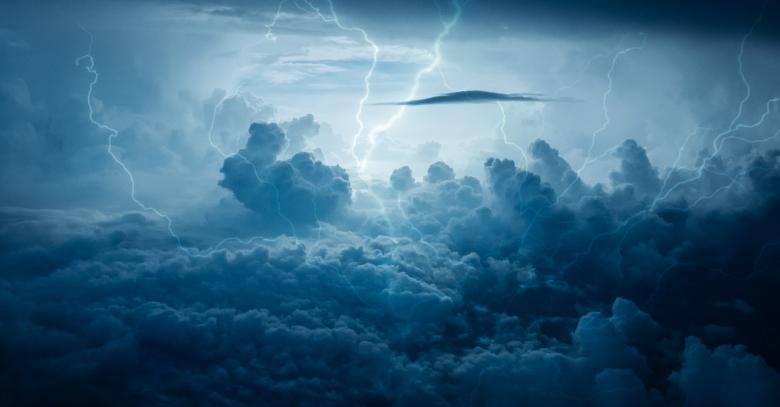 Free stock image of Lighting Bolts created by mohamed hassan