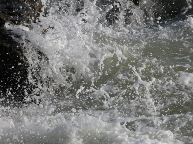 Free stock image of Splashing Wave created by CHRISTIAN HEMBERT