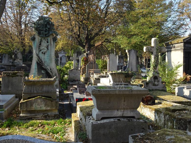Free stock image of Paris cemetery - view on some graves created by GAIMARD Jacques