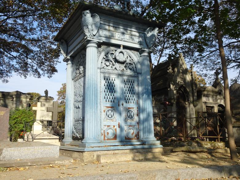 Free stock image of Only grey-blue funerary monument created by GAIMARD Jacques