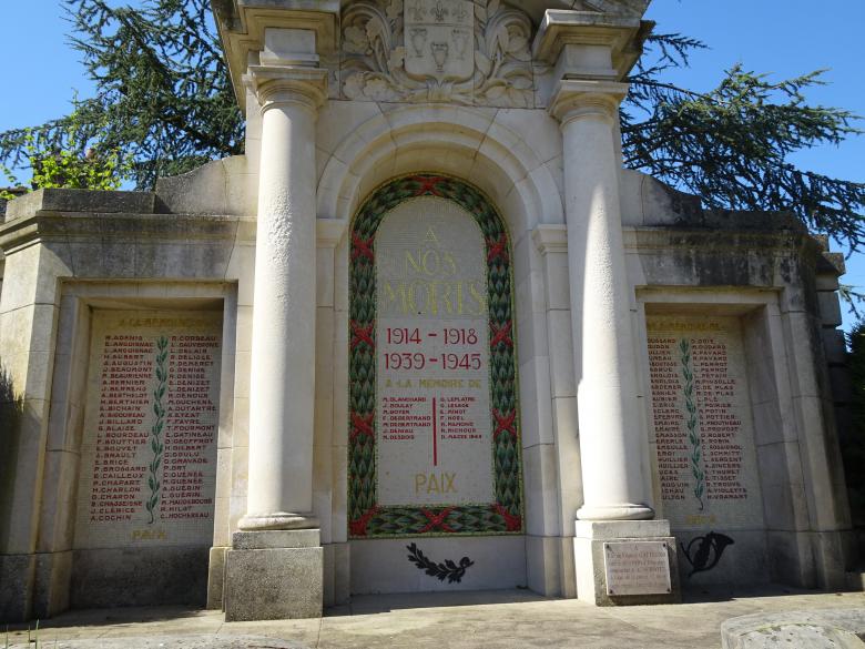 Free stock image of World wars funerary monument created by GAIMARD Jacques