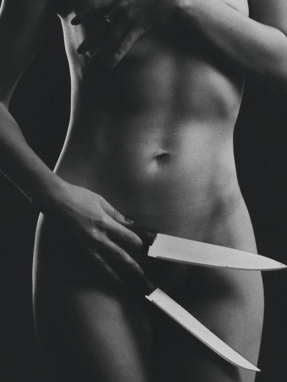 Free stock image of Female Body and Knives created by Alexander Krivitskiy