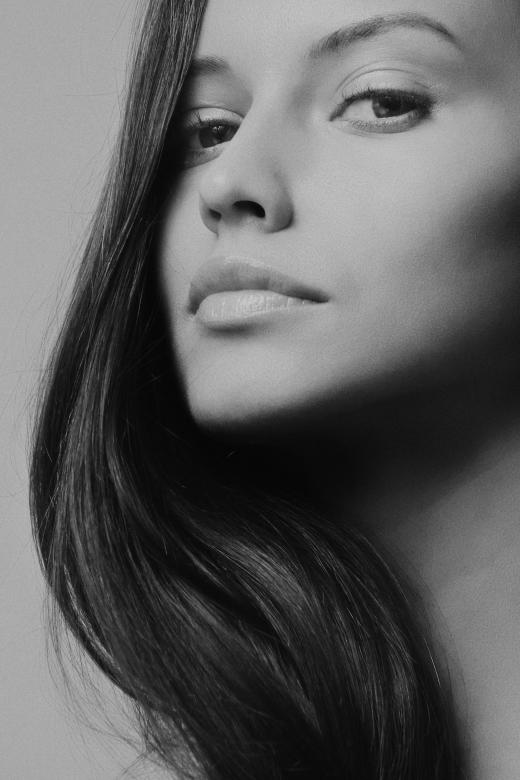 Free stock image of Dark Haired Female Portrait created by Alexander Krivitskiy