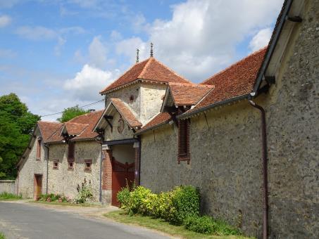 Entrance wall and door of luxurious farm of the 19th century - Free Stock Photo