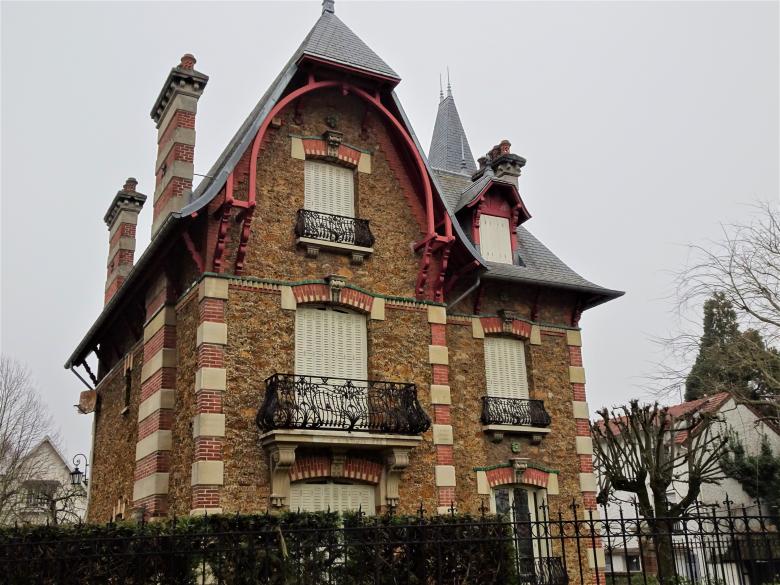 Free stock image of Art Nouveau architecture, millstones and bricks created by GAIMARD Jacques