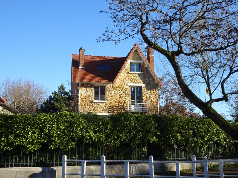 Free stock image of Millstone architecture in a nice environment created by GAIMARD Jacques