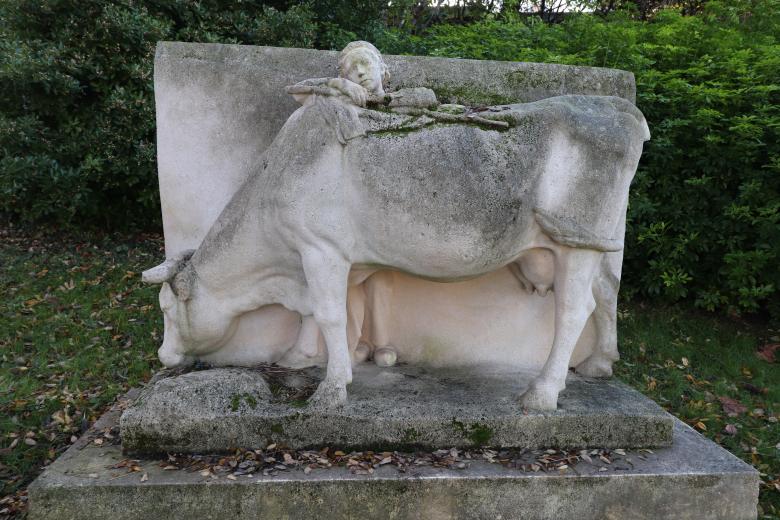 Free stock image of Cow and shepherd created by GAIMARD Jacques