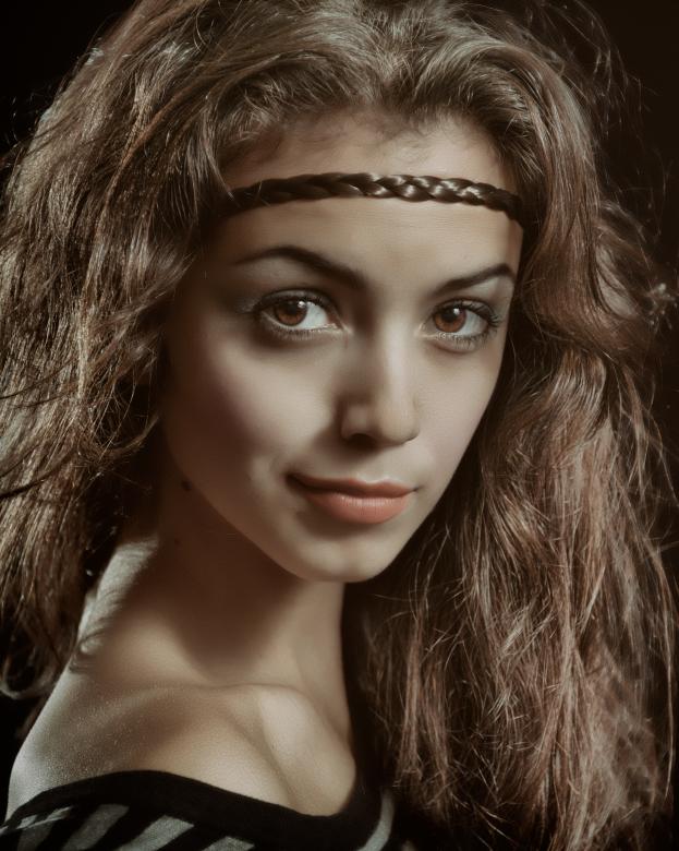 Free stock image of Brown Haired Girl Portrait created by Alexander Krivitskiy