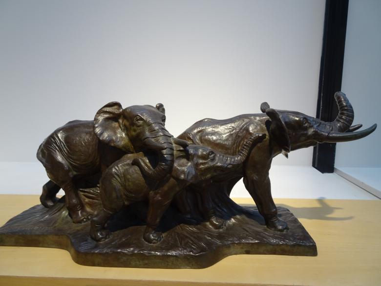 Free stock image of Bronze elephant sculpture created by GAIMARD Jacques