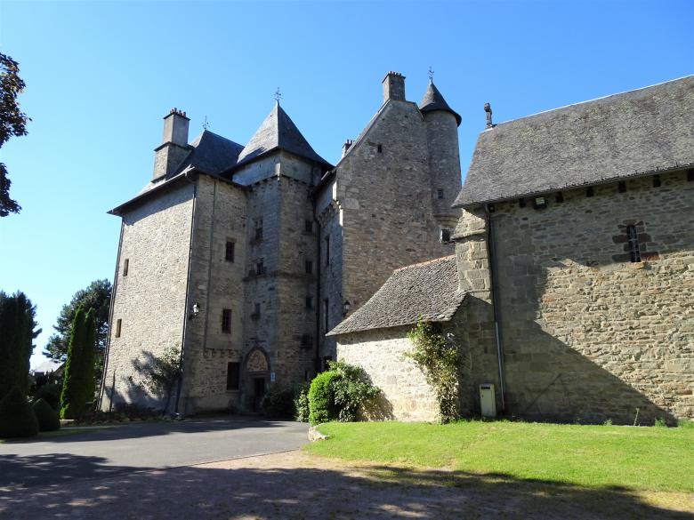 Free stock image of Former fortified castle transformed during different periods created by GAIMARD Jacques